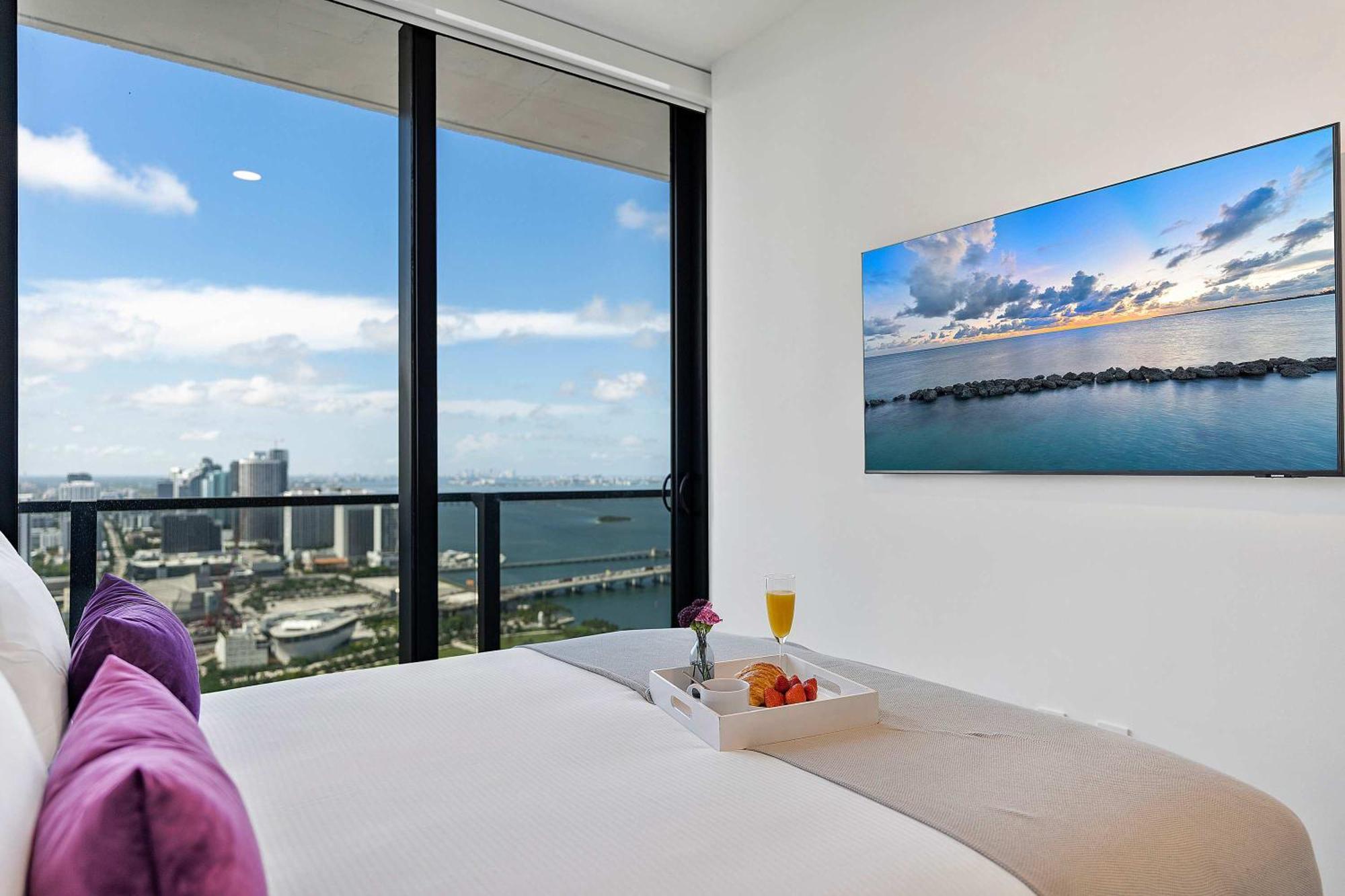 Mvr - - #1 Superhost - Views & Walkable * Miami